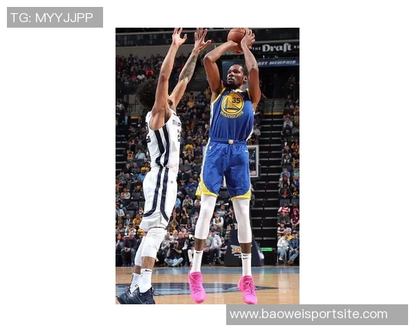 勒布朗强势回归助湖人逆袭活塞豪取11连胜勇士迎战高大阵容挑战 勒布朗强势回归助湖人逆袭活塞豪取11连胜勇士迎战高大阵容挑战