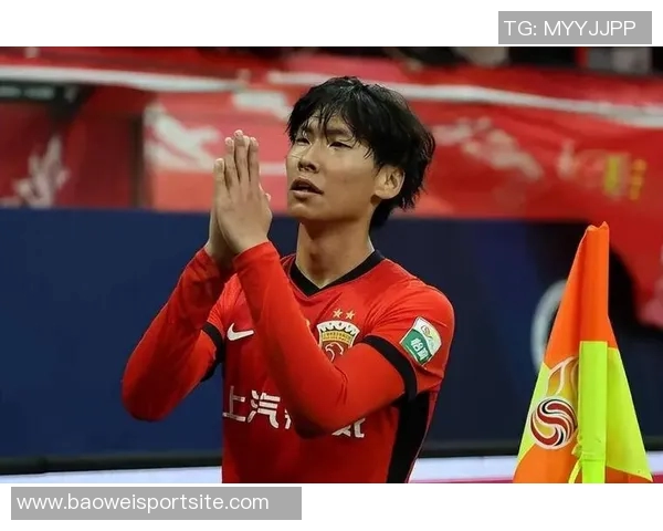 李新翔因伤未能入选U22国足西征阵容26名球员随队出发