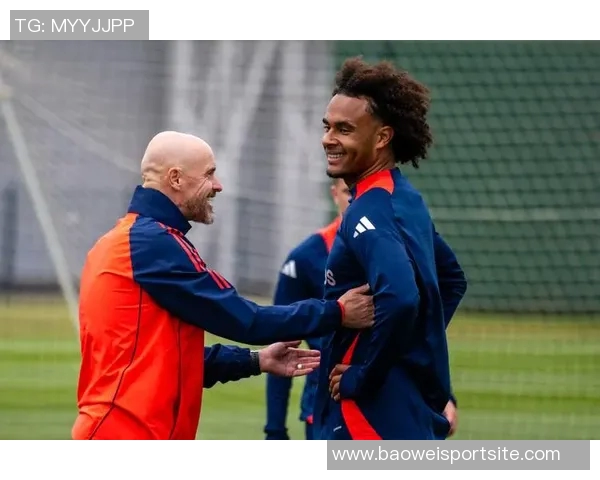 阿玛德社交媒体分享摸姆伯莫光头视频齐尔克泽调侃为何不能参与摸头活动